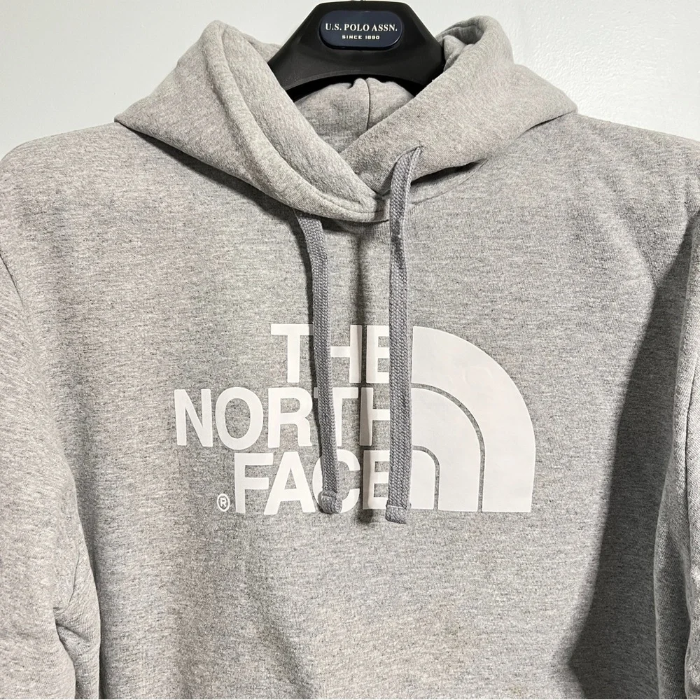 The North Face Gray Hoodie Sweatshirt Casual Comfort